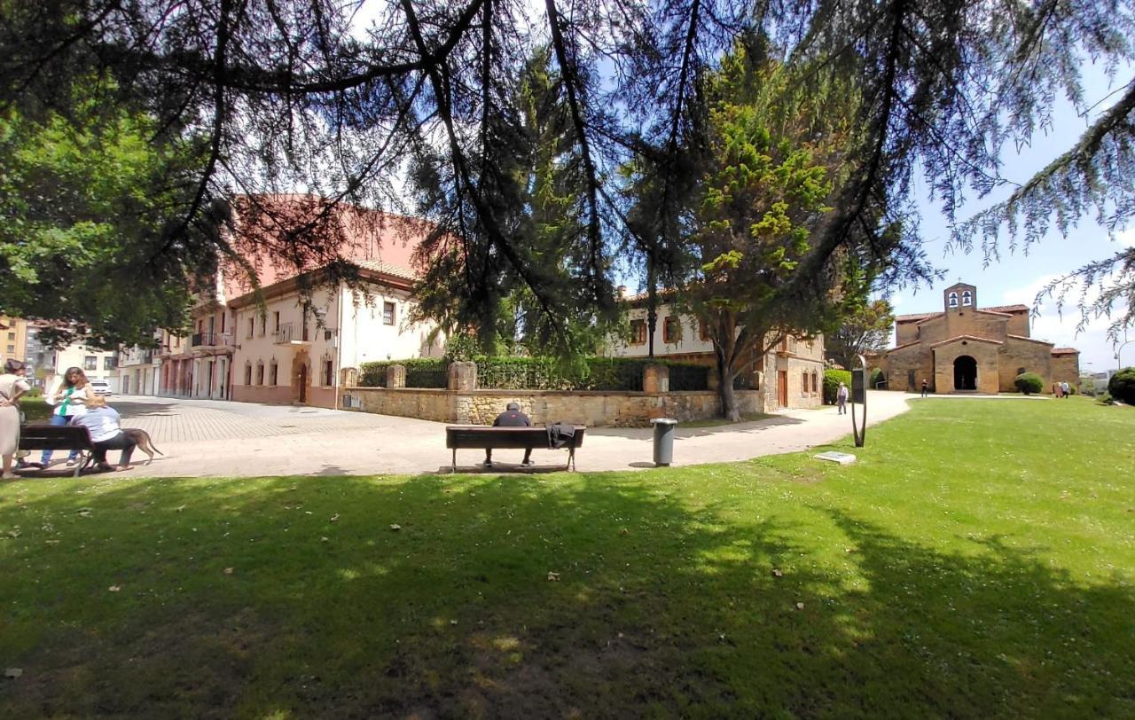 Apartamentos Santullano 1 Oviedo Kültér fotó