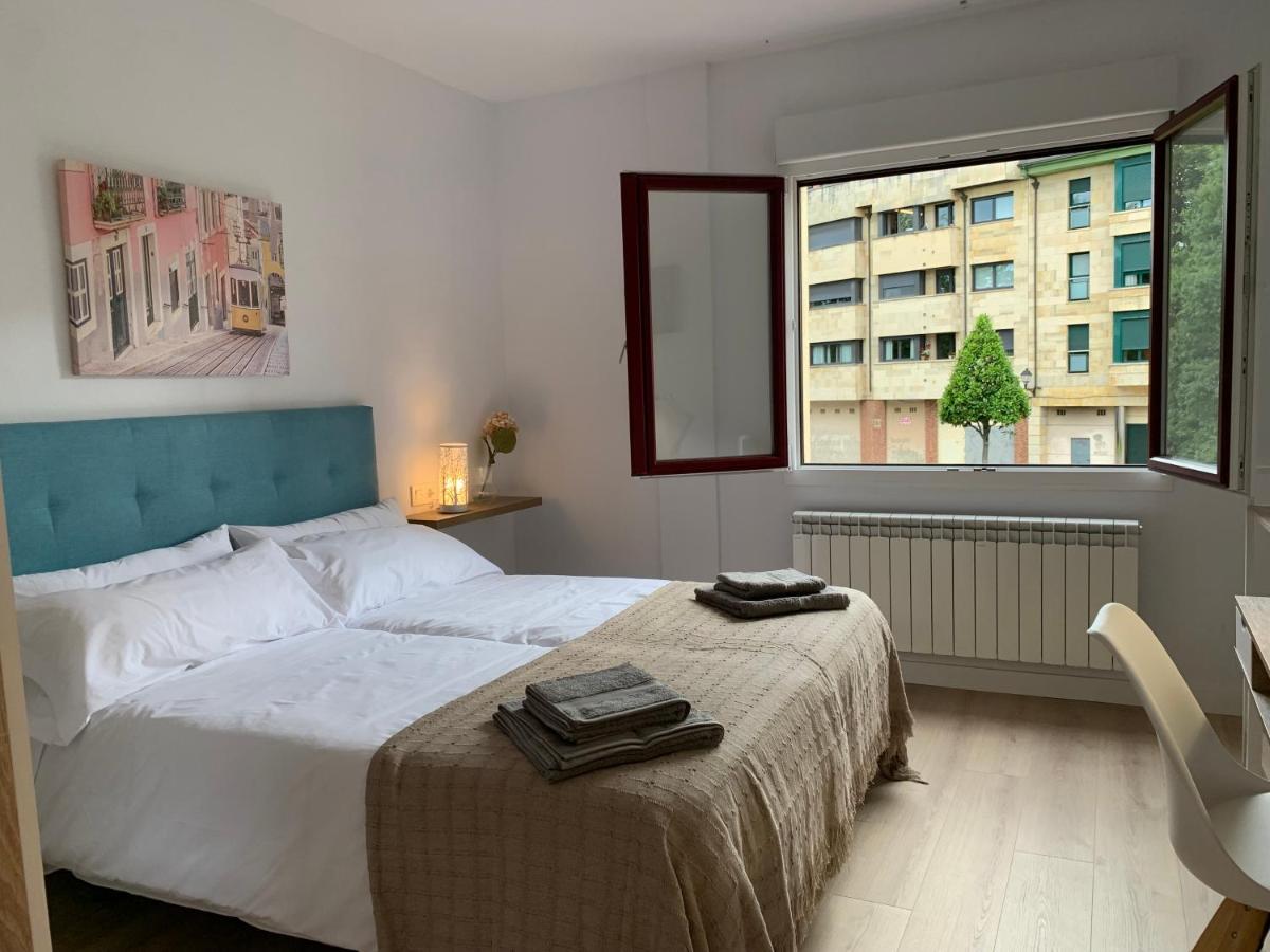 Apartamentos Santullano 1 Oviedo Kültér fotó