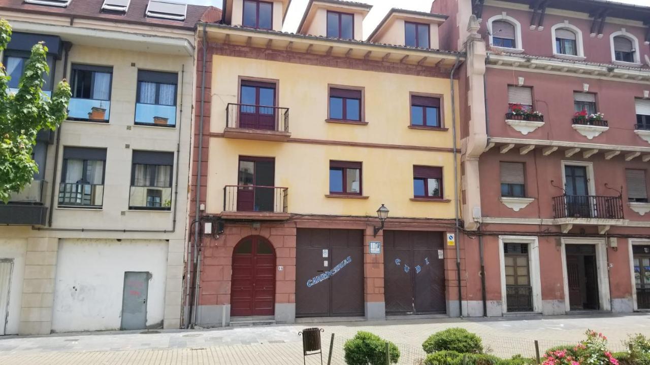Apartamentos Santullano 1 Oviedo Kültér fotó